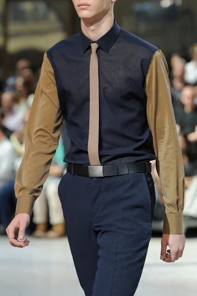 Look 61